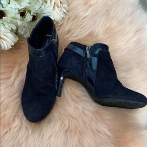 NWOT Bandolino Bootie